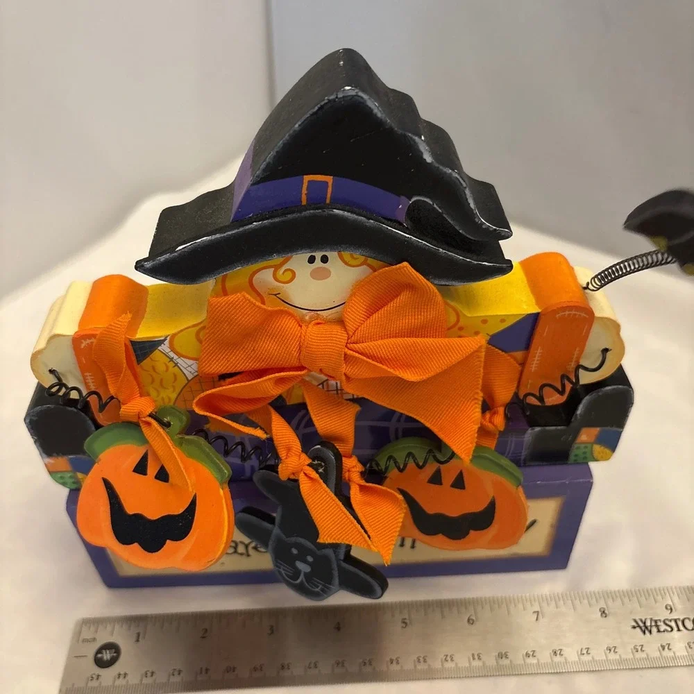 Beware of Witches Halloween Wooden Shelf Sitter‎ Witch Pumpkin Cat Crow Decor